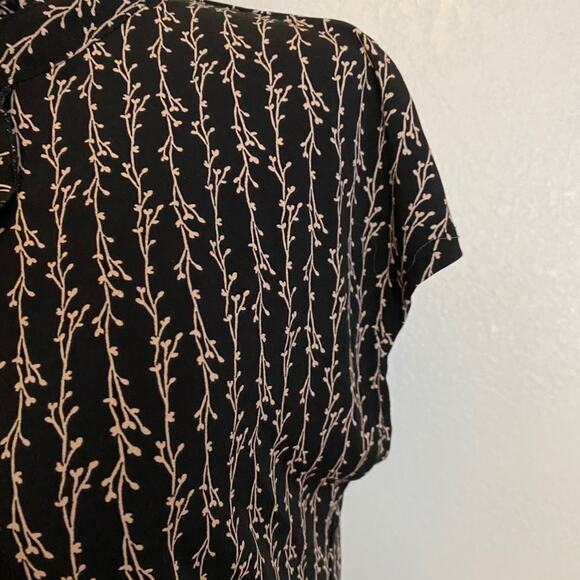 7th Ave., DesignStudio ruffled short sleeve top - Picture 3 of 4